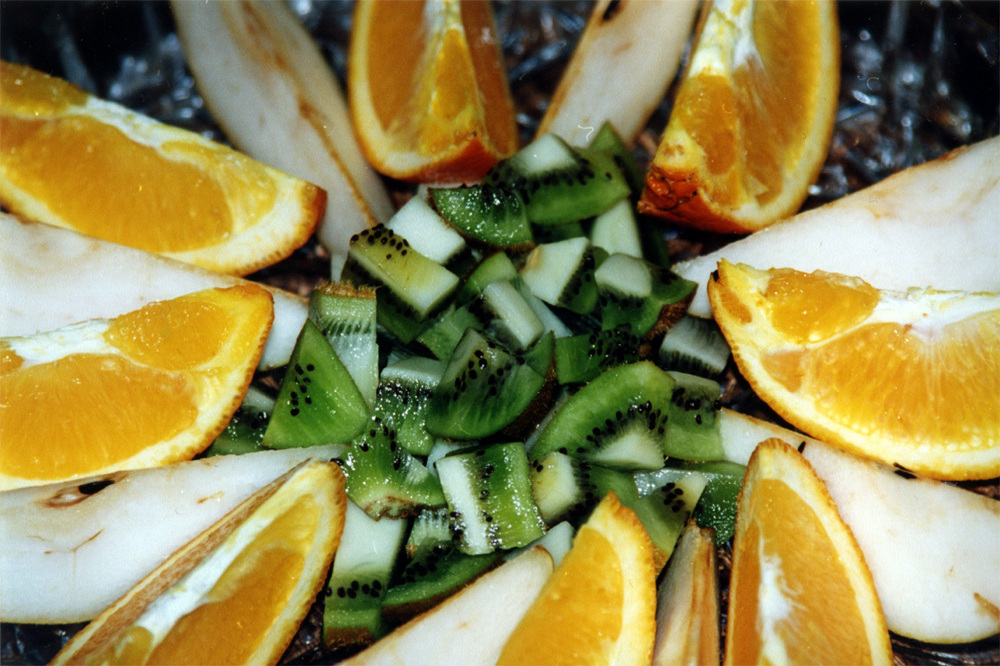 kivi_and_oranges.jpg